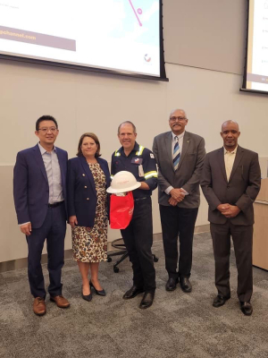 Featured left to right: Dr. Lingguang Song/UH Construction Management Chair; Margaret Kidd/Program Director/Faculty/UH Supply Chain & Logistics Technology; Ric Campo/Chair Port Houston Commission; Adjunct Lecturer, Captain Anuj Chopra/UH Supply Chain & Logistics Technology; and Dr. Al Henson/Faculty/UH Supply Chain & Logistics Technology